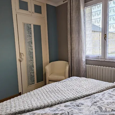 Chaleureux En Pleine Campagne Avec Cour Privee, Velos, Ping-pong Et A 1h De Paris - Fr-1-590-22 *